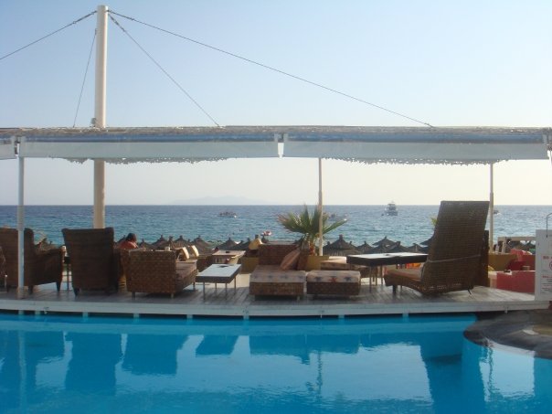 Ostria pool bar Mykonos