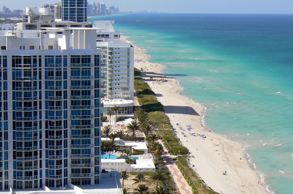 Miami ocean drive beach