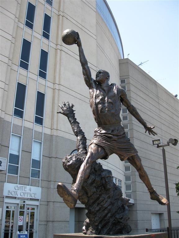 Michael Jordan Statue - Chicago, United Center. 