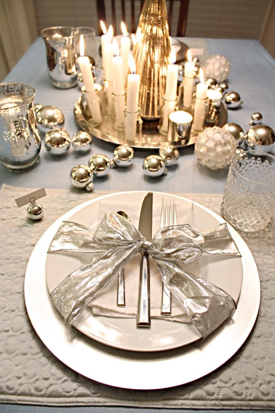 gold, silver christmas table decoration ideas