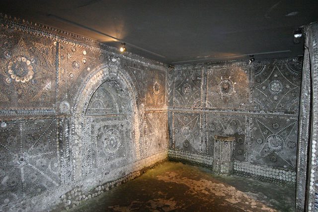 The misterious Margate Shell Grotto 10