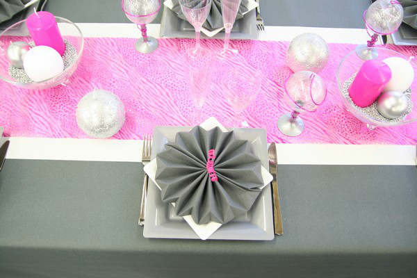 creative christmas table decor ideas with pink grey color 5