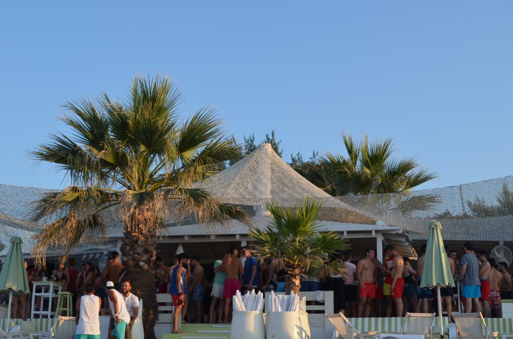 Greece Halkidiki Hanioti beach, best beach bar in Halkidiki Molos