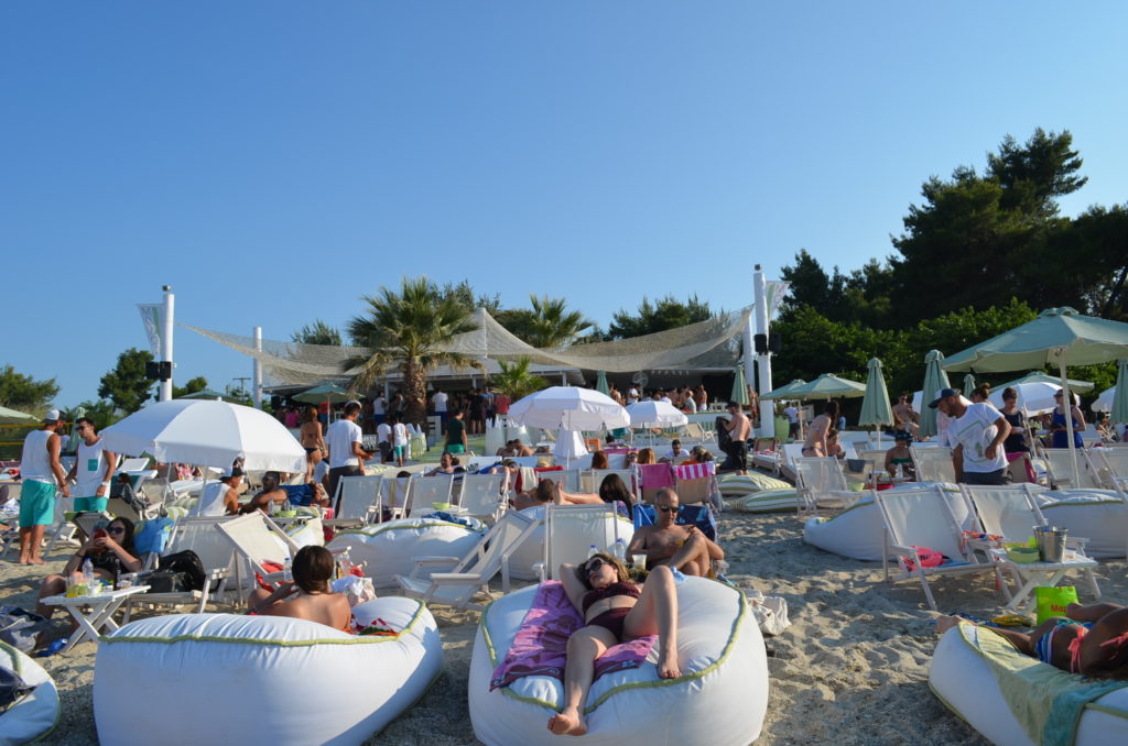 Greece Halkidiki Hanioti beach, best beach bar in Halkidiki Molos 2