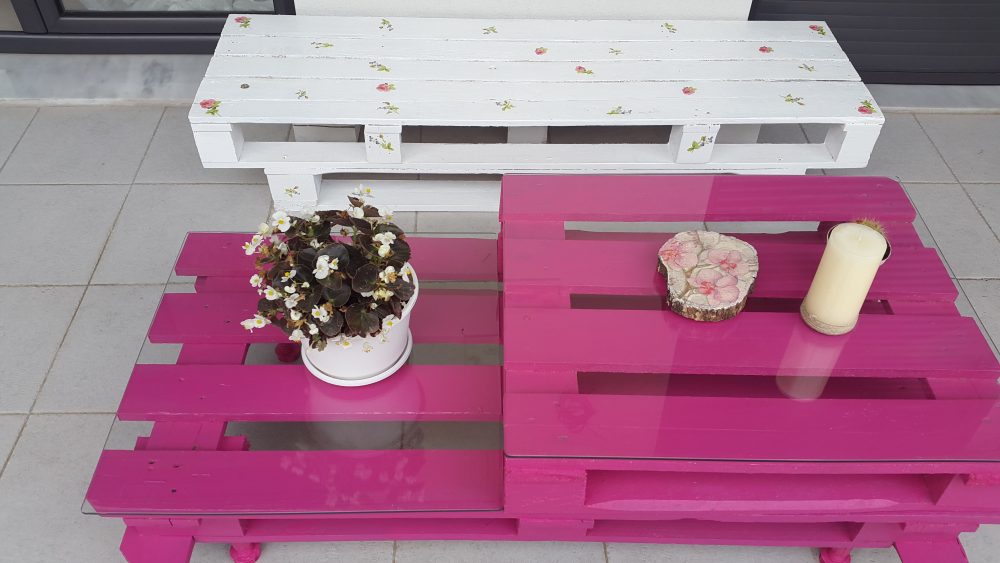 diy-pallet-decoupage-bench-coffee-table