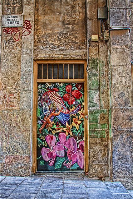 unusual and creative painted doors, Spain 4