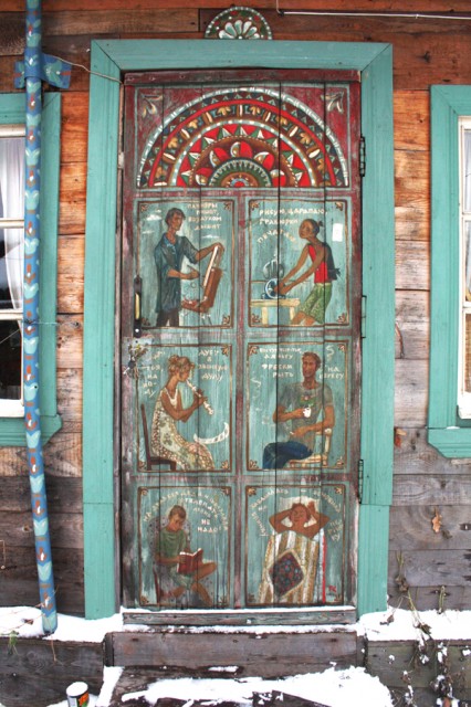 unusual and creative painted doors, folk art