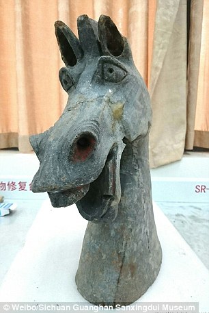 quirky bronze statue Han dinasty 2